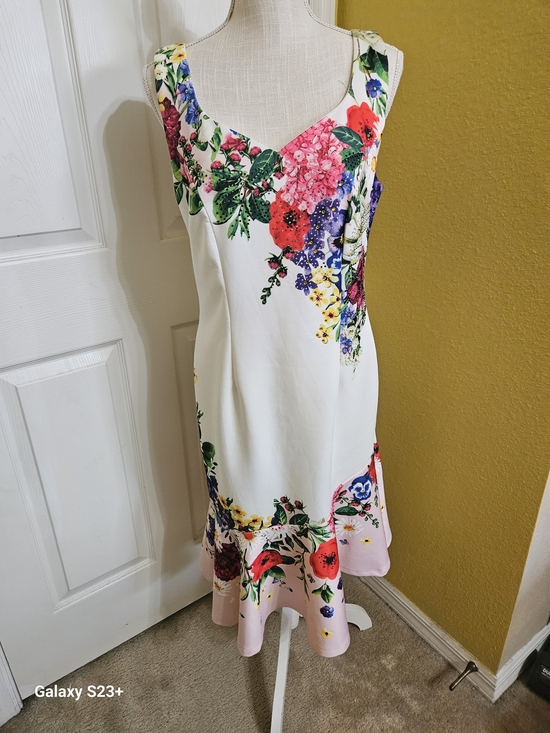 VENUS Dresses & Skirts - VENUSFloral Heart Neckline Midi Dress  Pink Ruffle Beaded Sleevless Size L